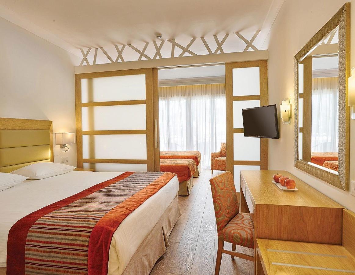 Olympic Lagoon 5* Ayía Nápa